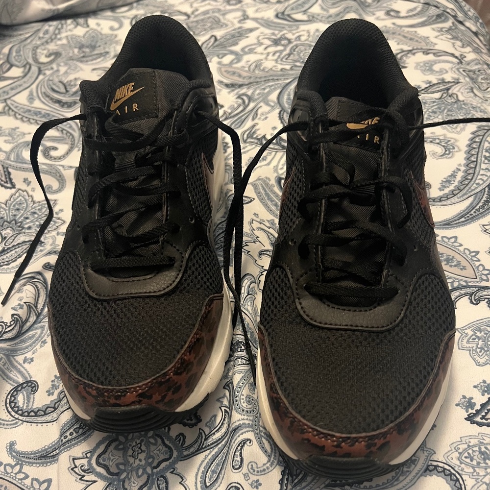 NIKE AIR leopard